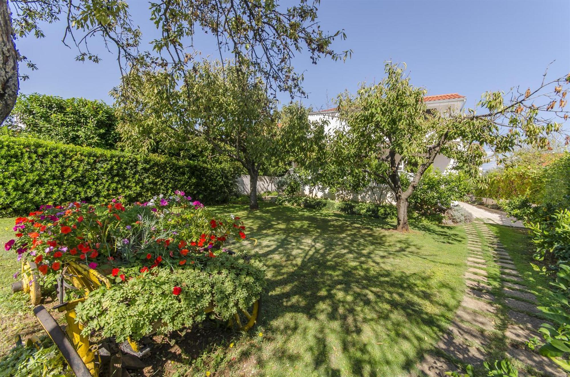 Apartment Tonkica Vodice Exterior foto